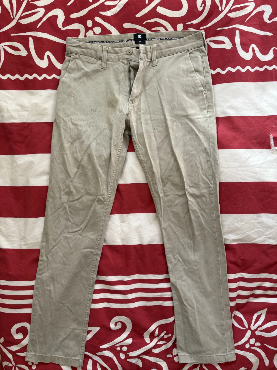 Pantalón DC · Talle US 30