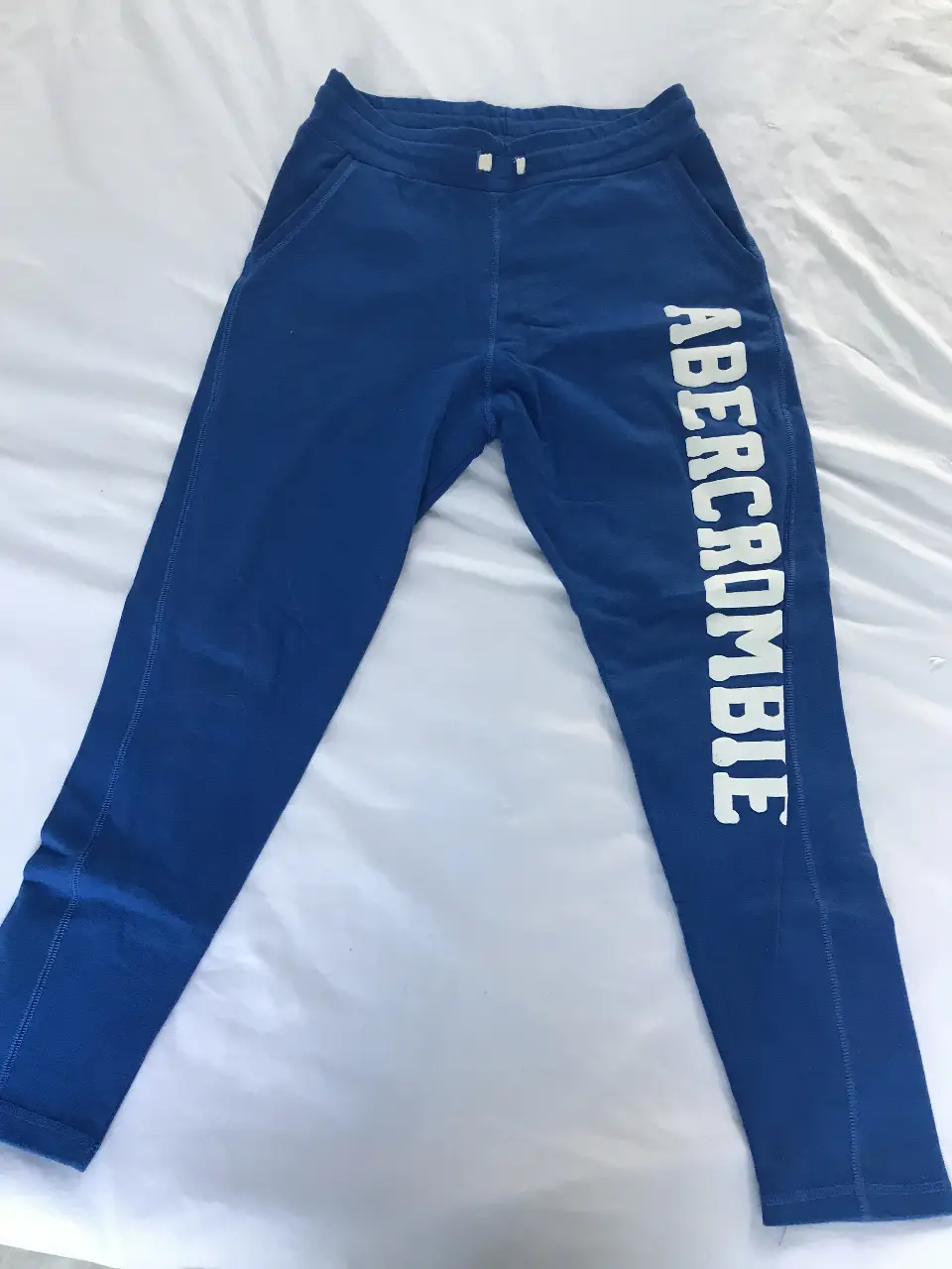 Pantalón Abercrombie & Fitch · Talle M