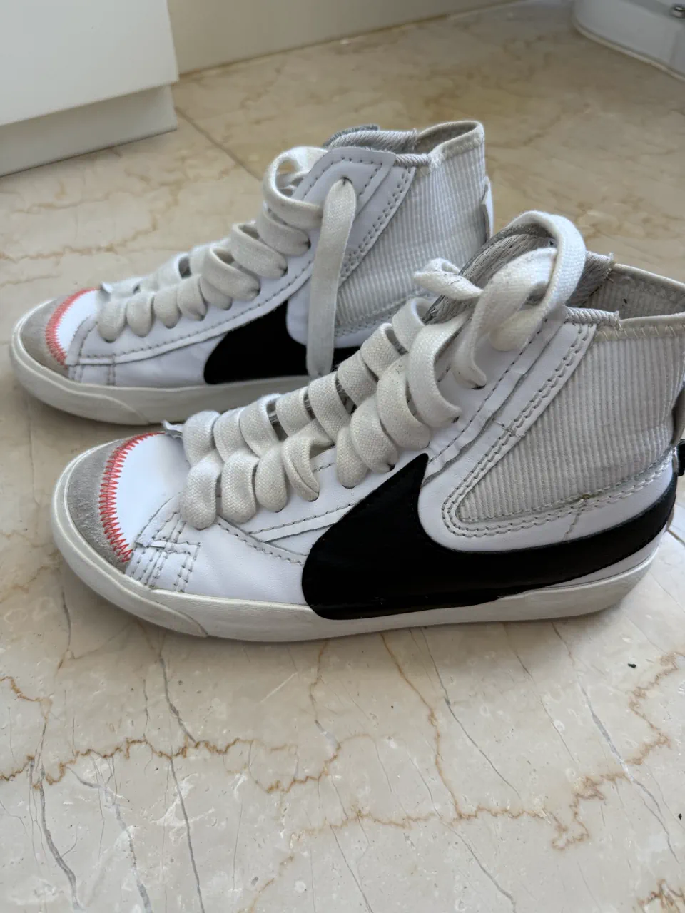 Nike · Talle US 7.5