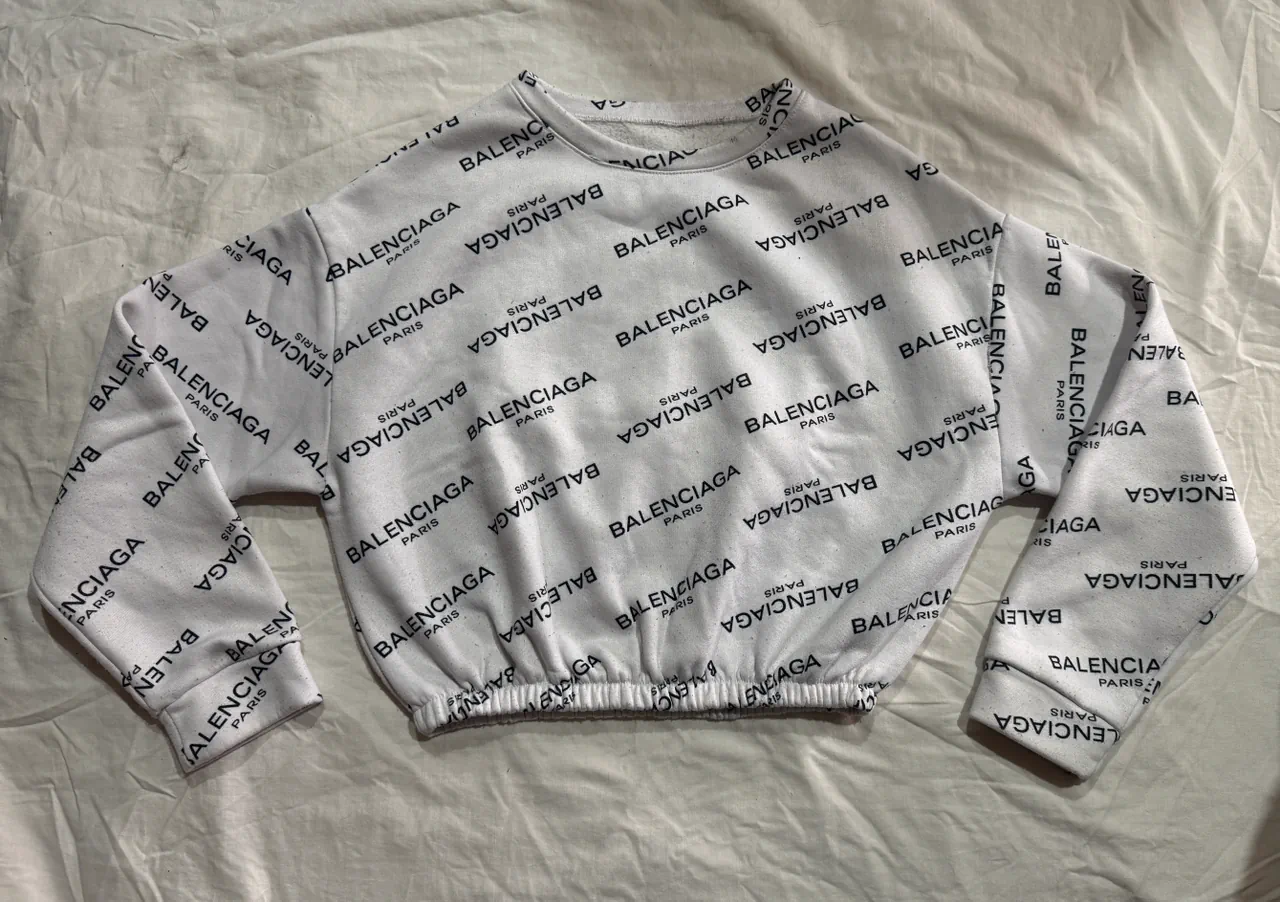 Buzo Balenciaga · Talle M
