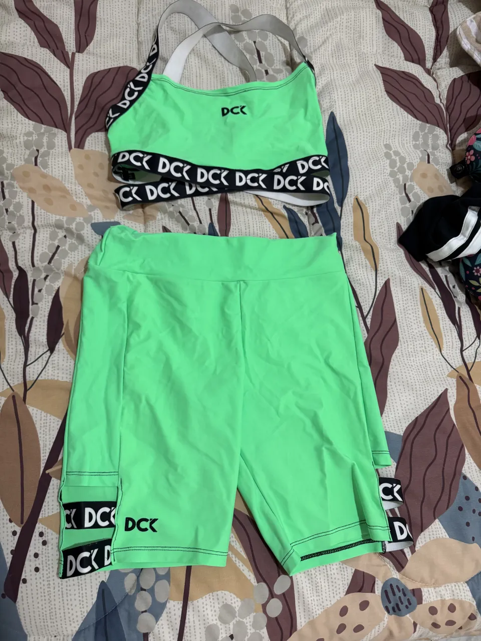 Dck · Talle M
