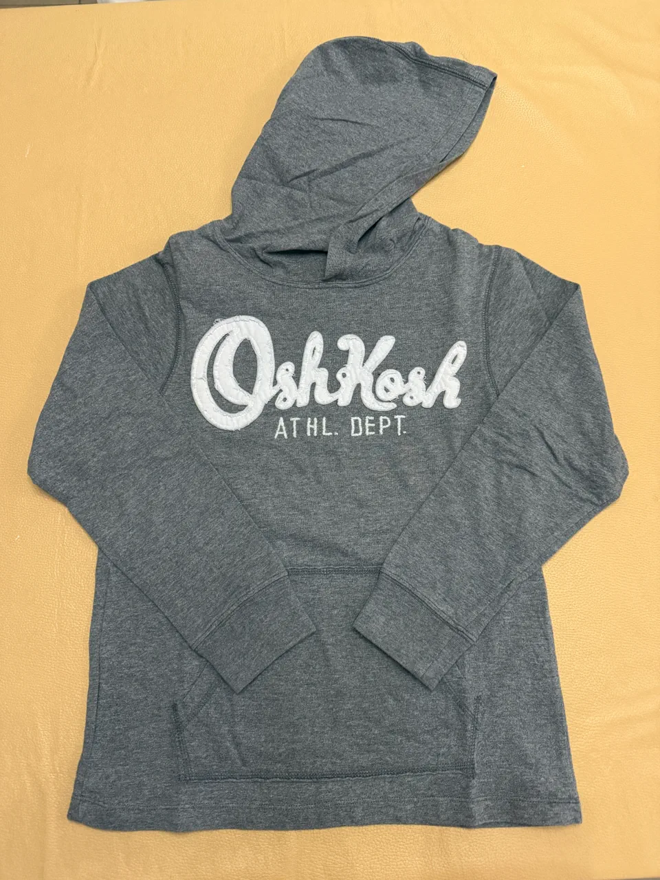 Ropa deportiva Oshkosh b’gosh · Talle 10 años / 140 cm