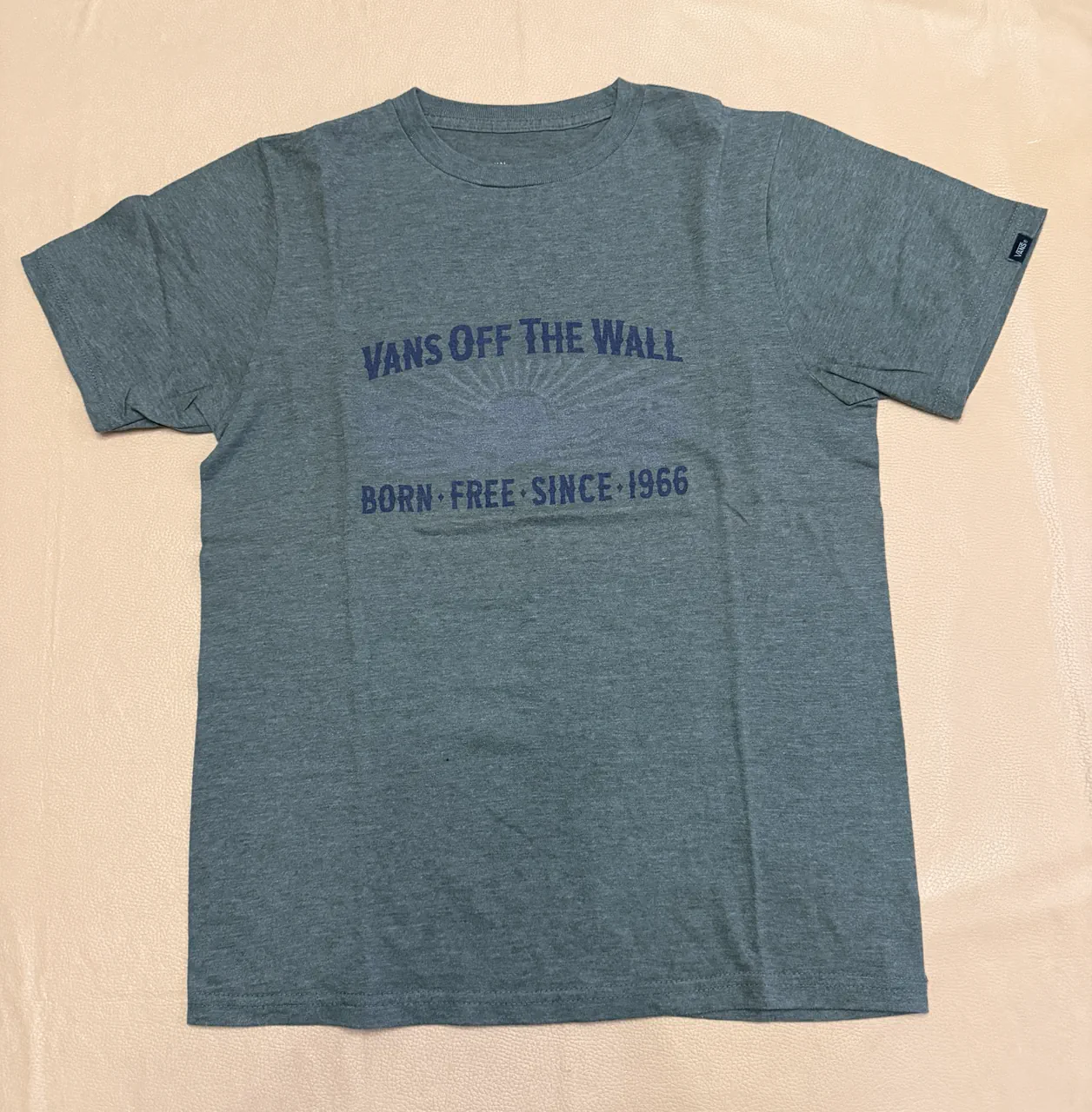 Remera Vans · Talle L