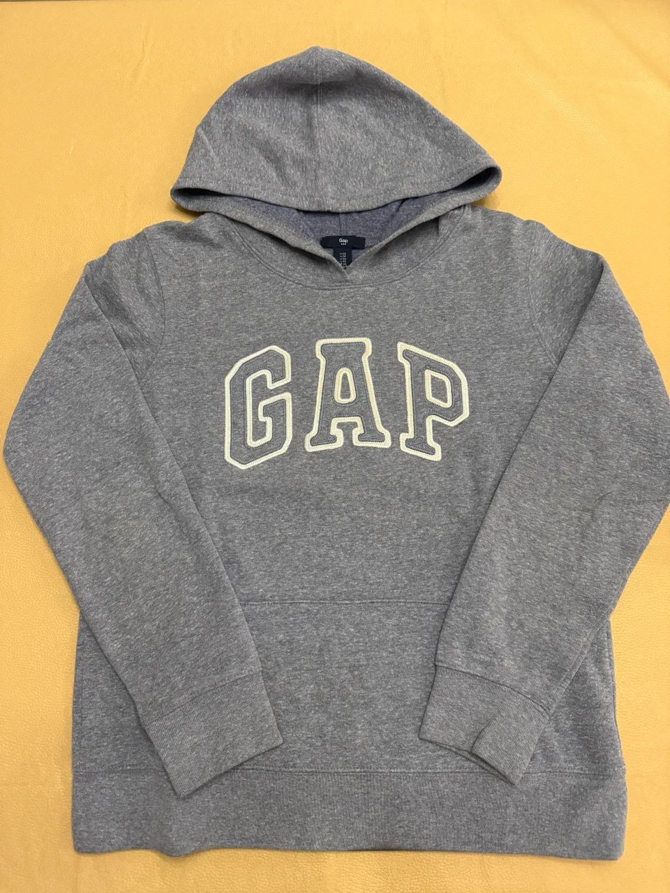Buzo GAP - imagen 1
