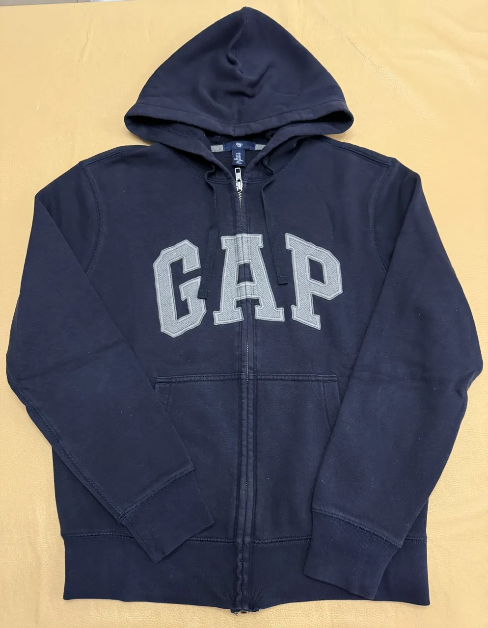 Buzo GAP - imagen 1