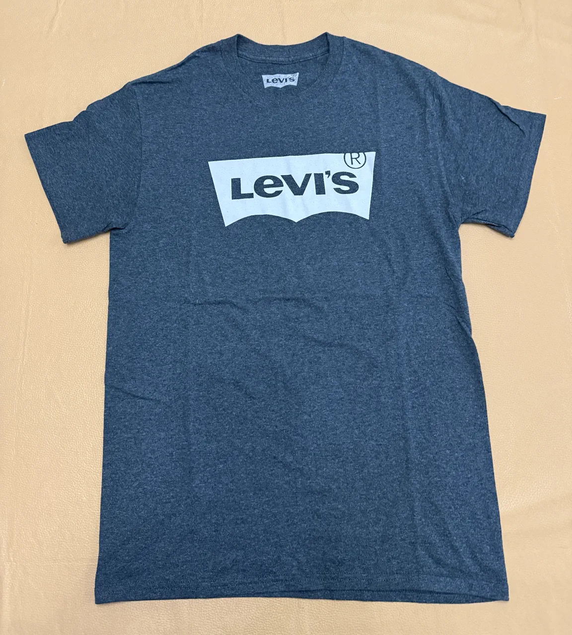 Remera Levi's - imagen 1