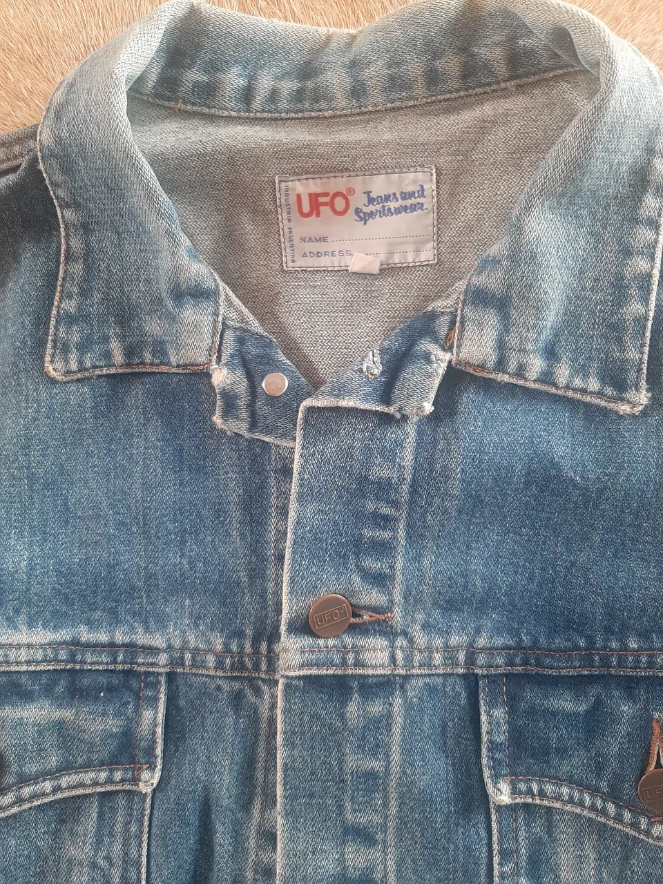 Campera UFO - imagen 1
