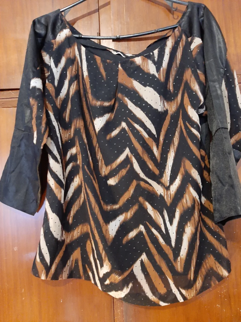 Blusa China · Talle M