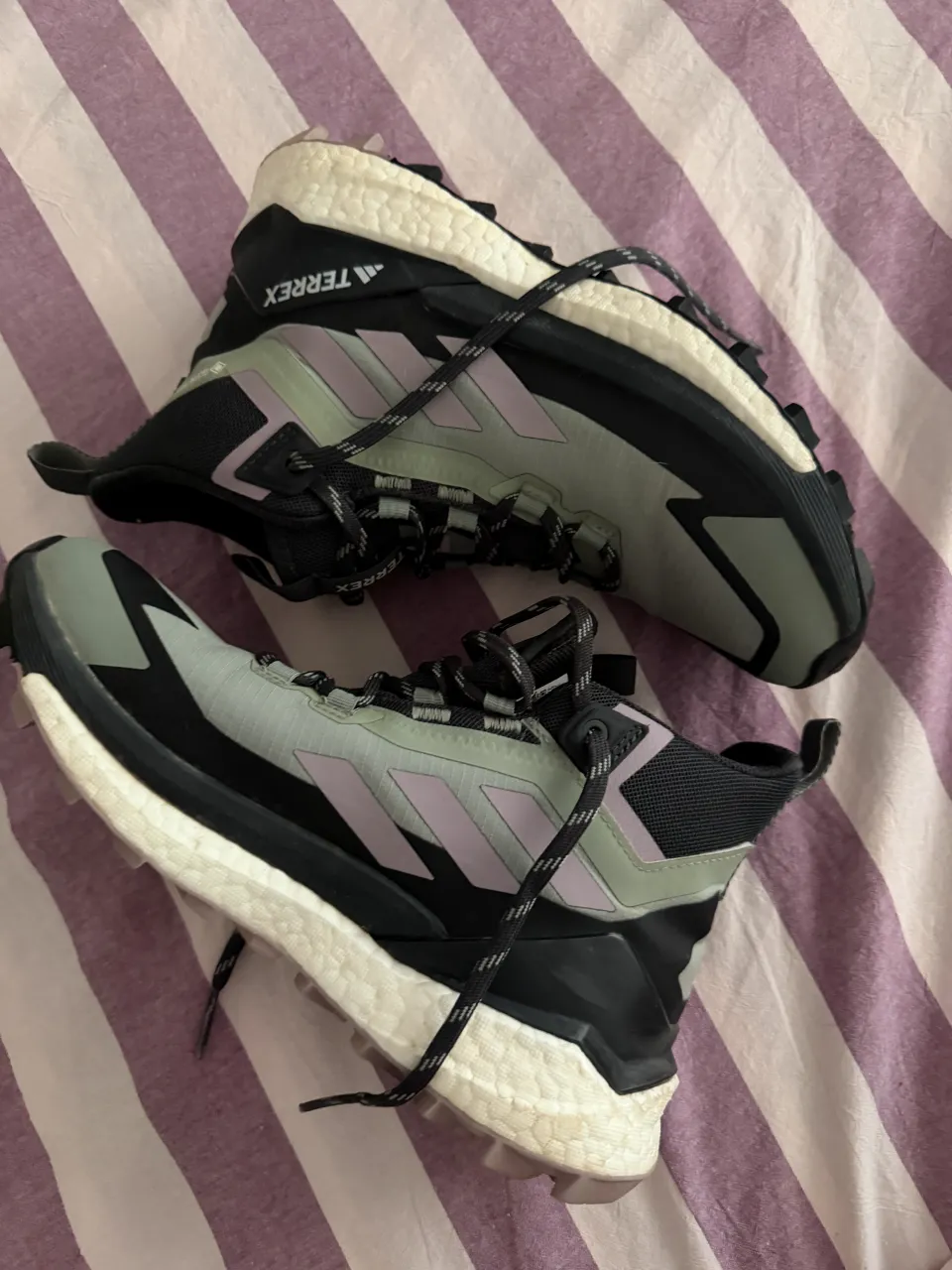 adidas · Talle US 7