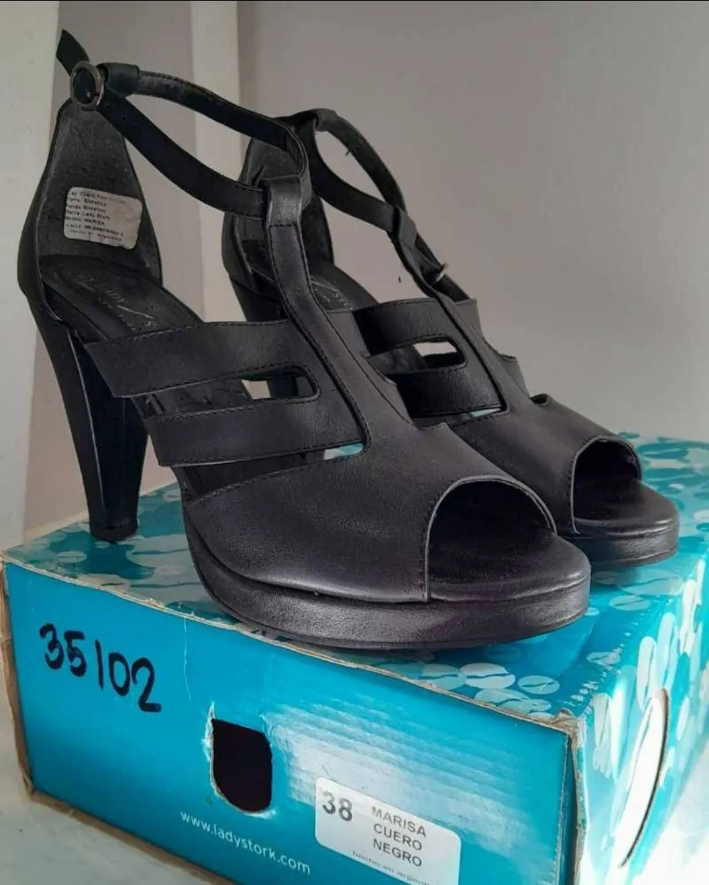 Lady Stork · Talle AR 38