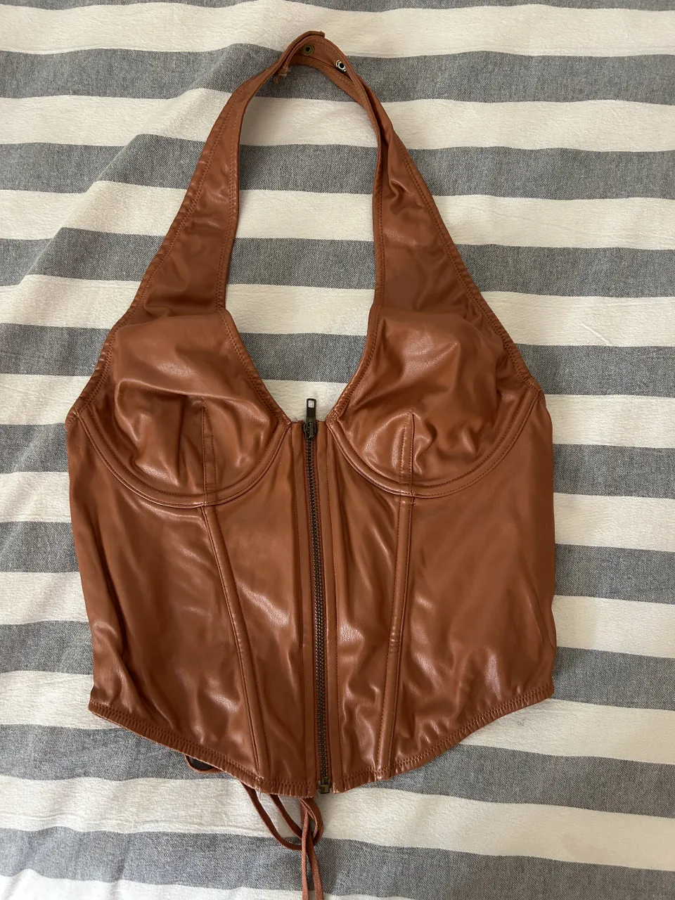 Top Urban Outfitters · Talle L