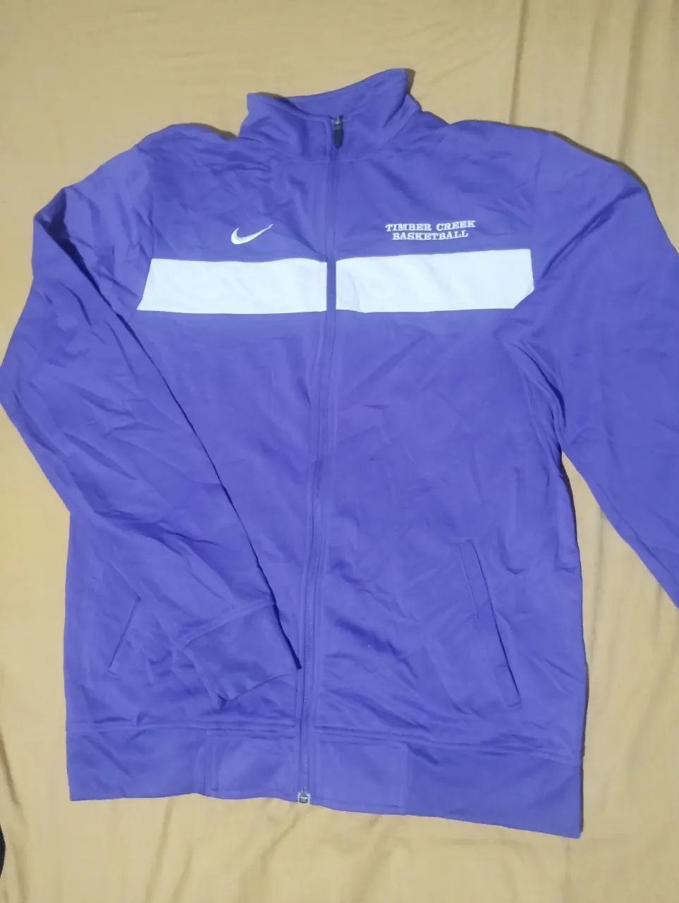 Nike · Talle L