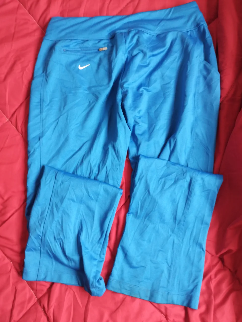 Nike · Talle L