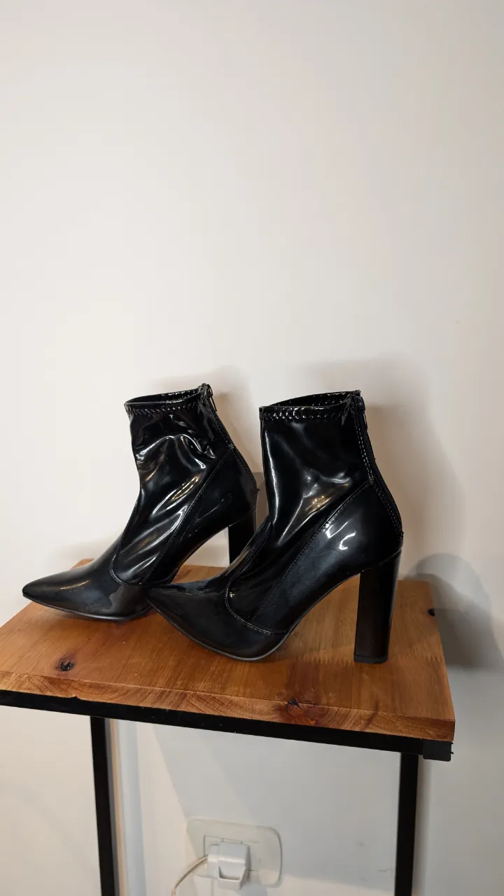 Botines Otra · Talle AR 37