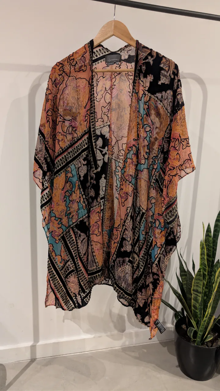 Kimono Anthropologie · Talle único
