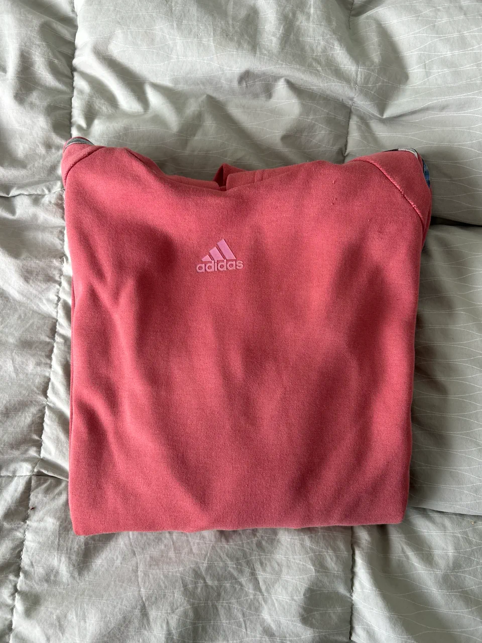 Buzo adidas · Talle S
