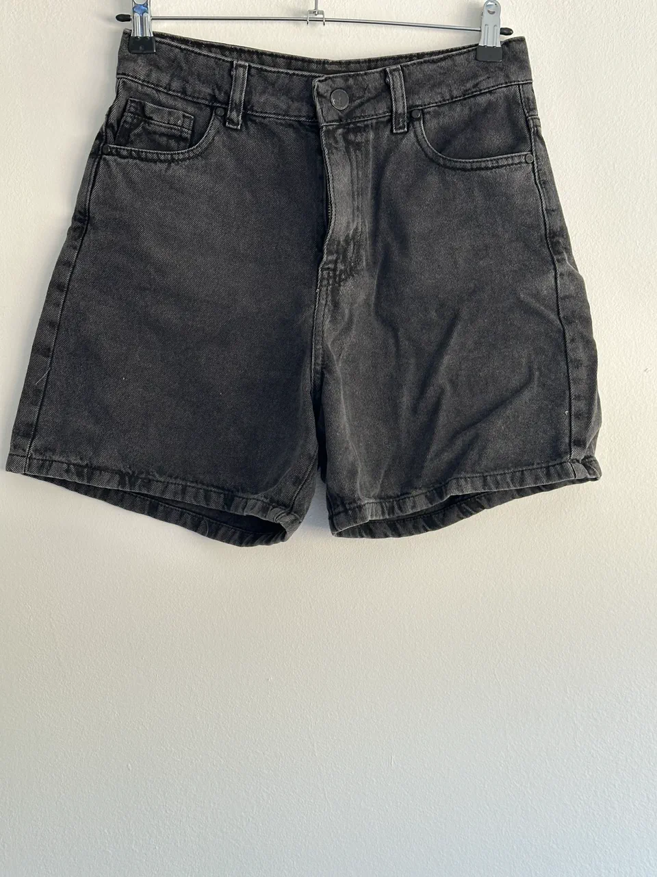 Short Isostasia - imagen 1