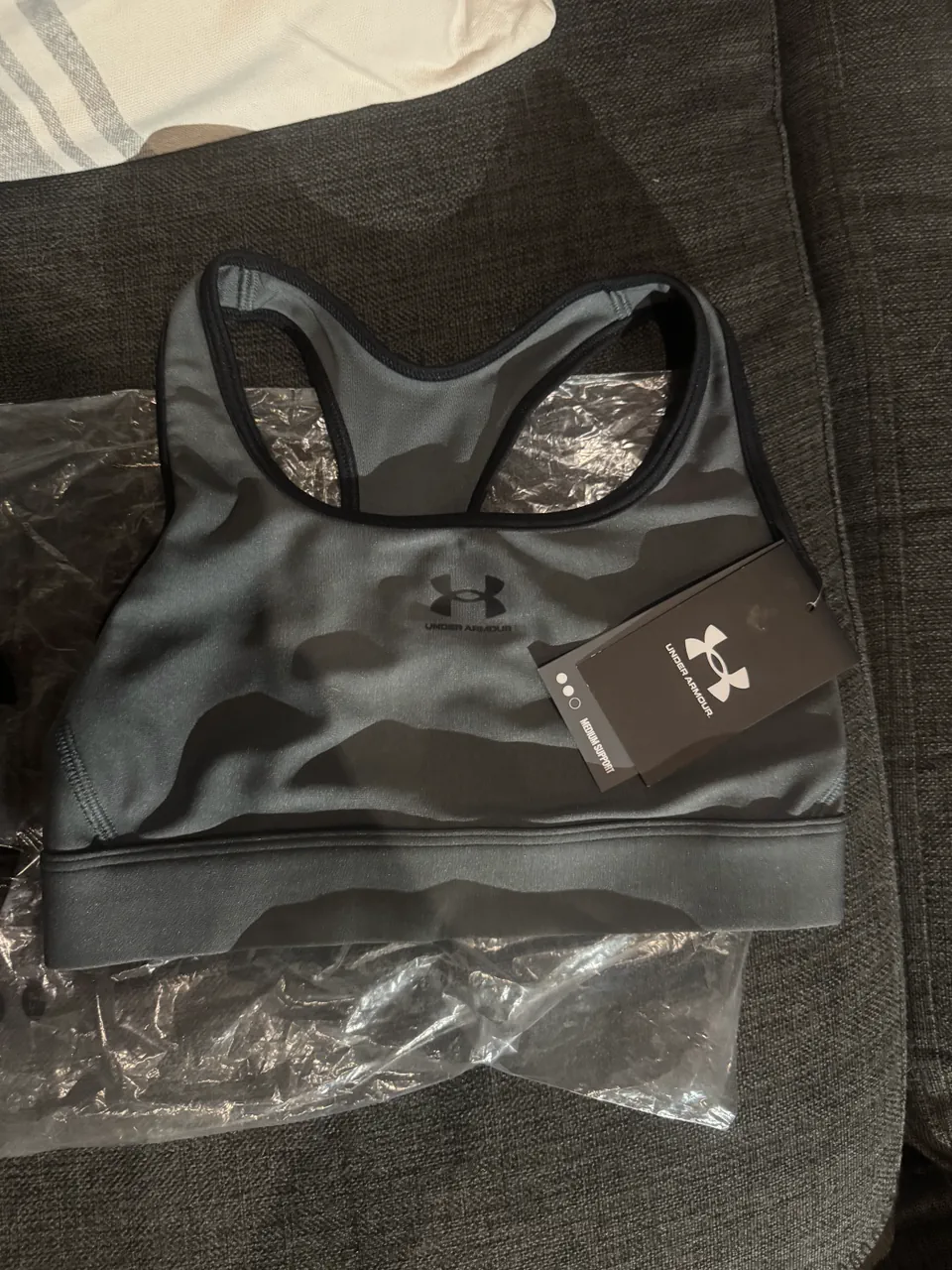 Corpiño deportivo Under Armour - imagen 1