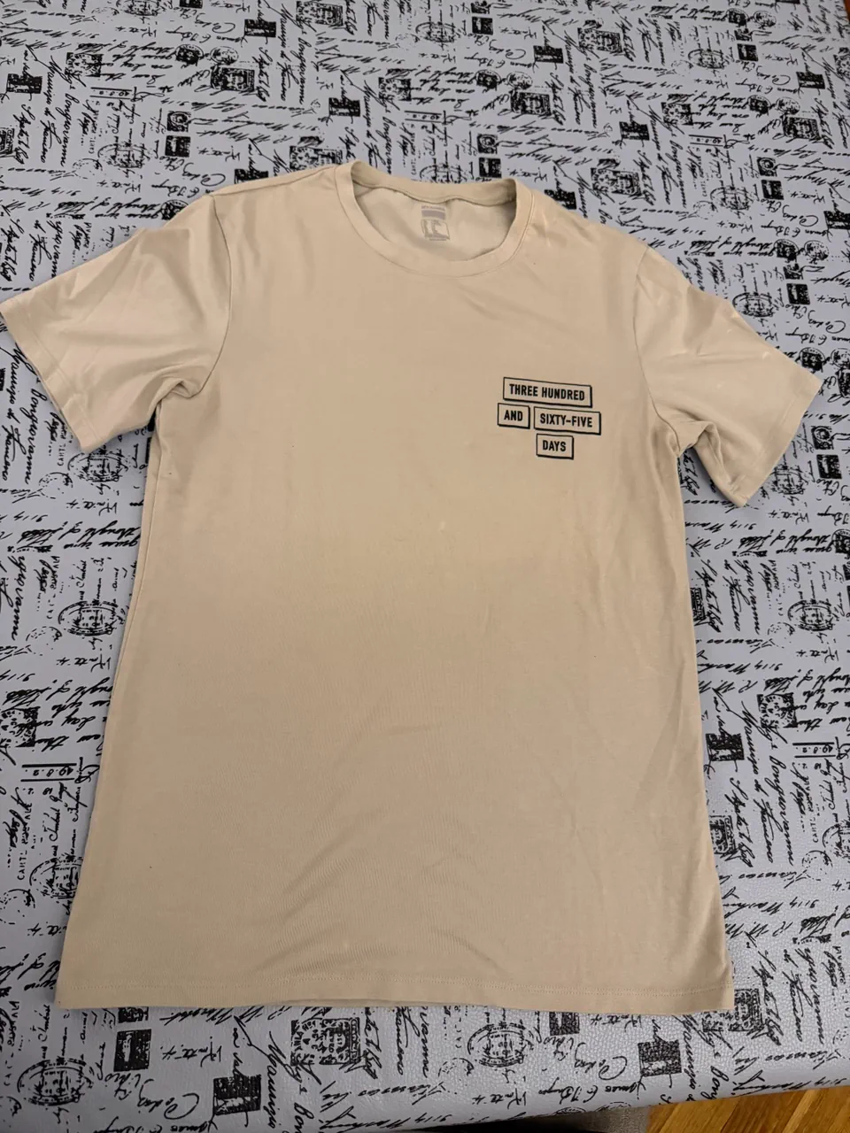 Remera Nyamba decathlon · Talle M