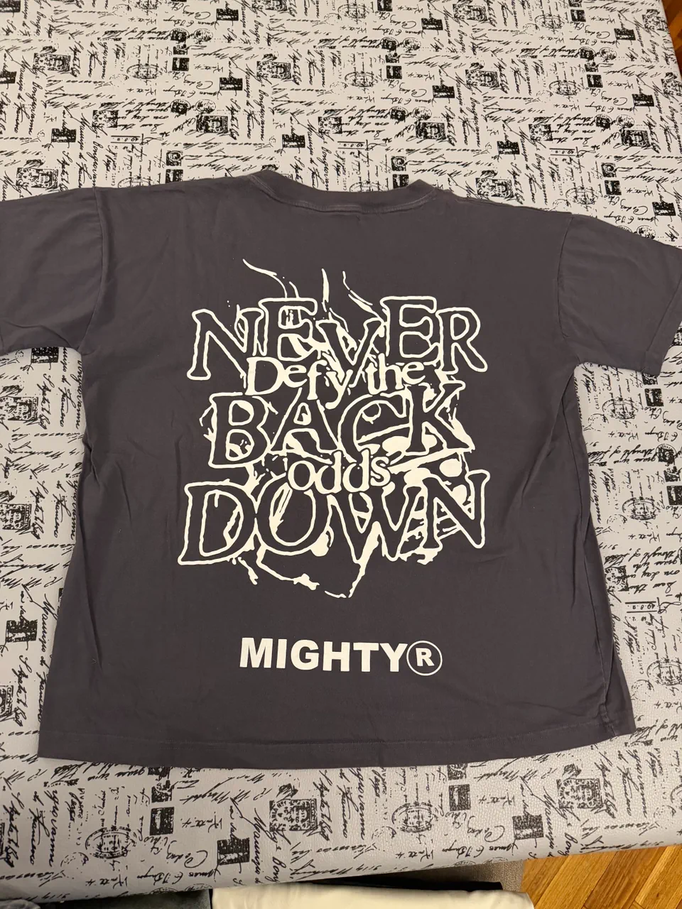 Remera Mighty · Talle M