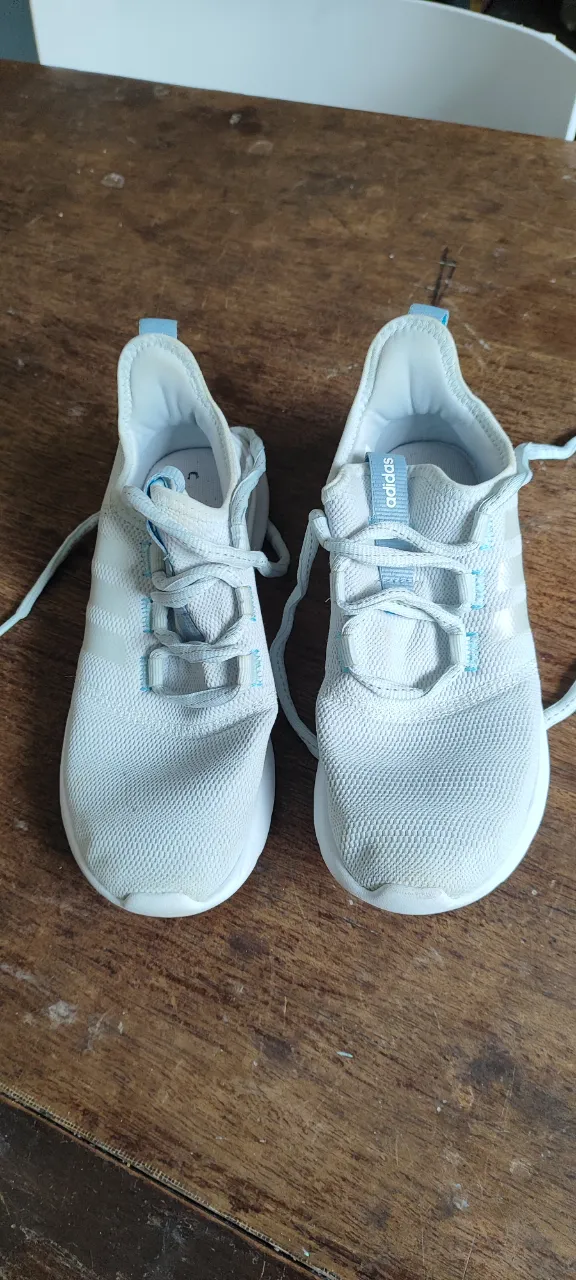 adidas · Talle AR 37