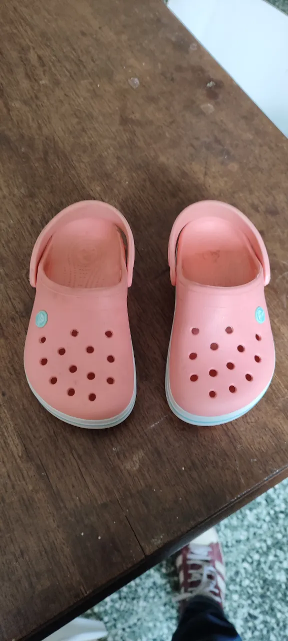 Crocs · Talle AR 23