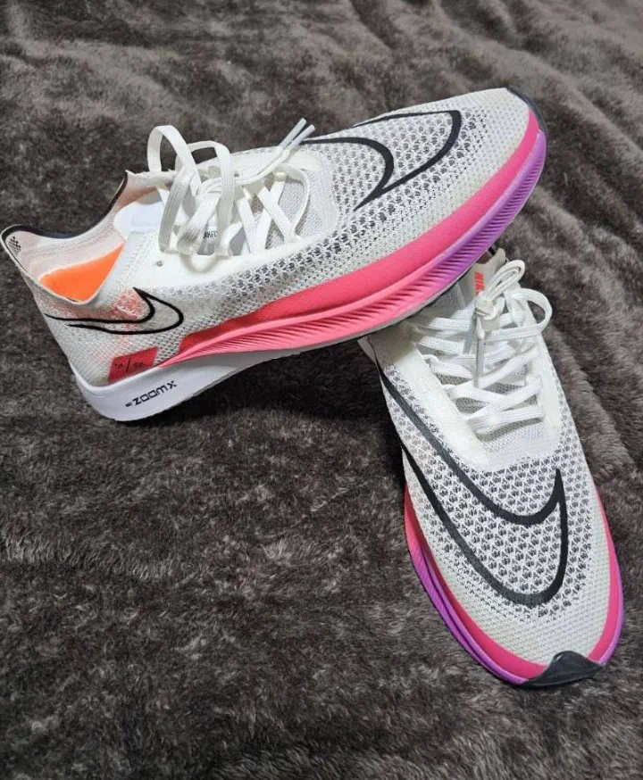 Nike · Talle EU 42