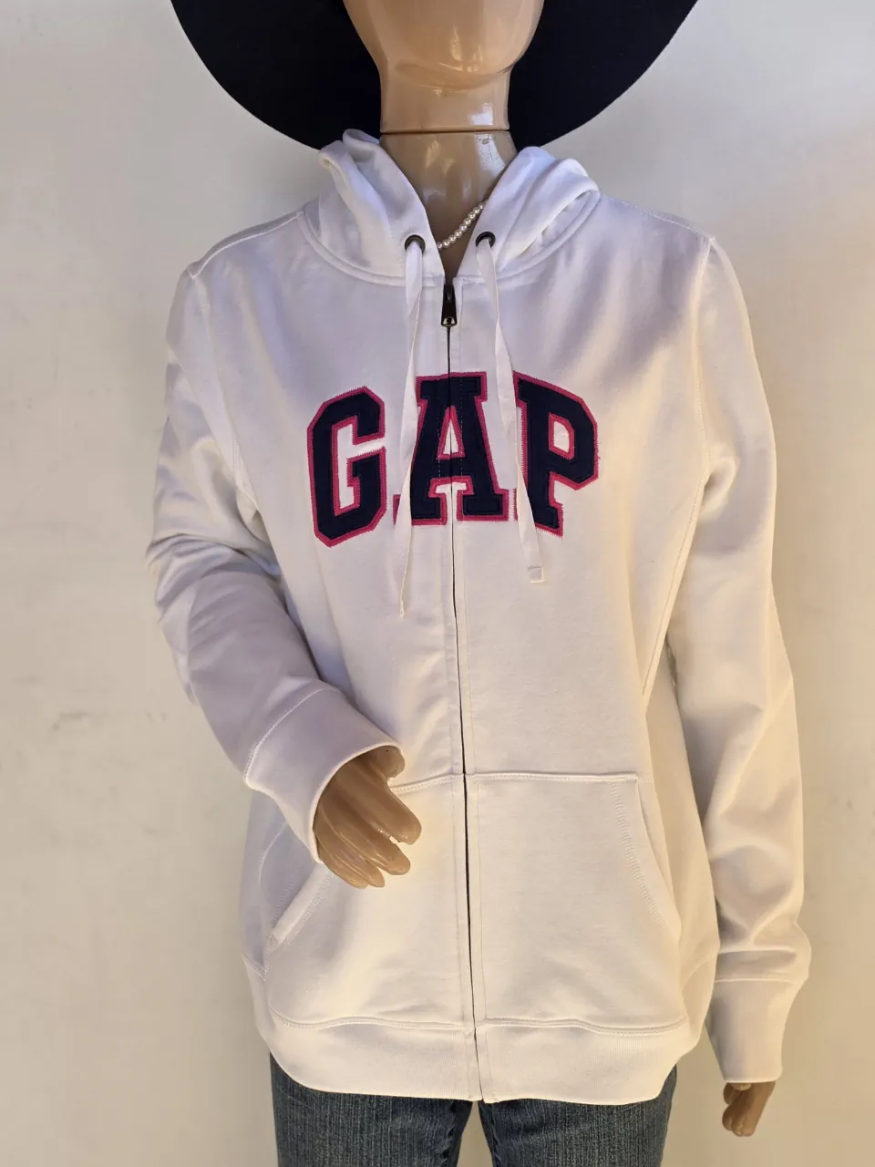 Buzo GAP · Talle L