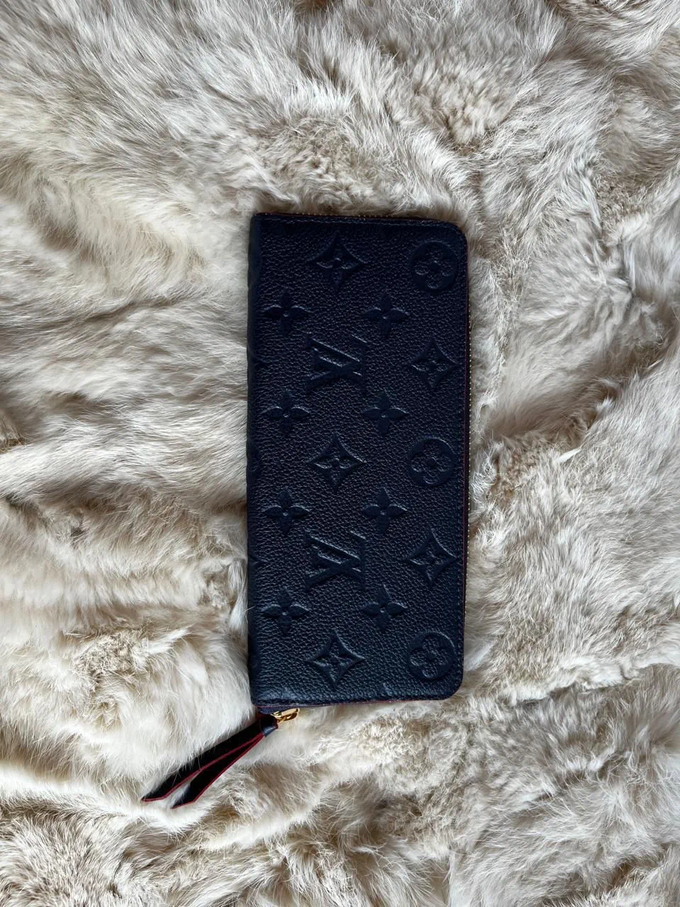 Billetera Louis Vuitton - imagen 1