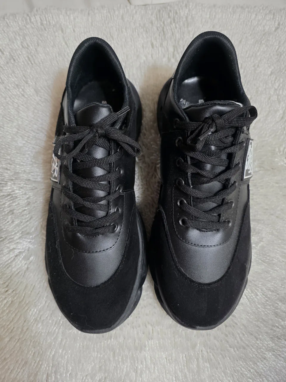 Zapatillas Sarkany · Talle AR 40