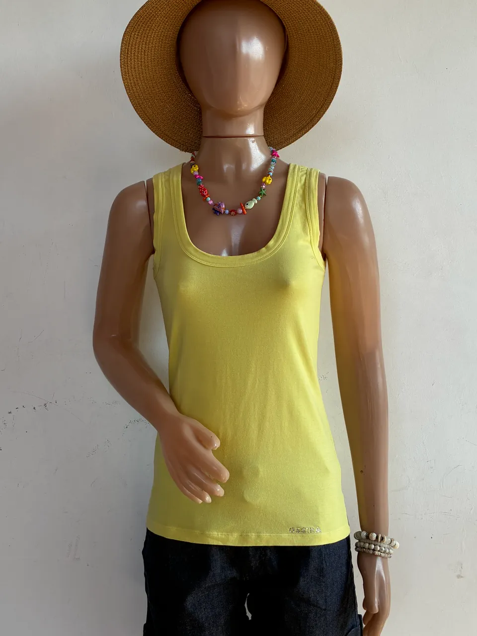 Musculosa Ossira - imagen 1
