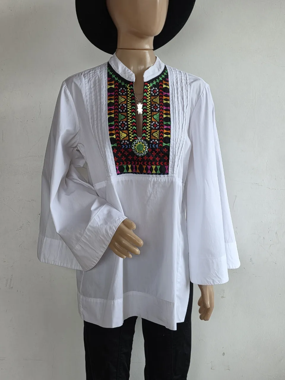 Blusa CHER. · Talle 3