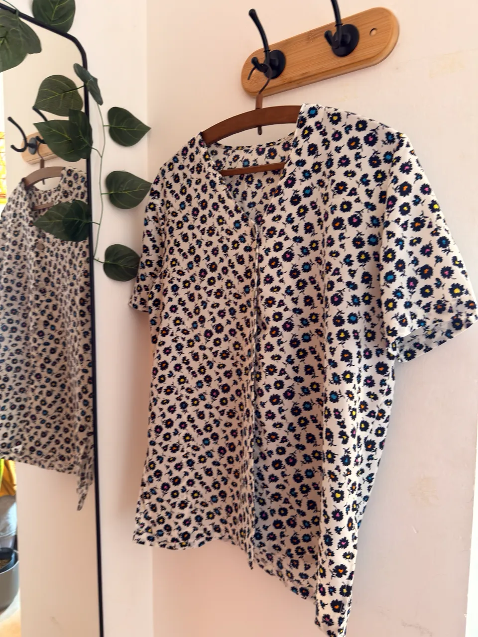 Blusa A ≠ - imagen 1