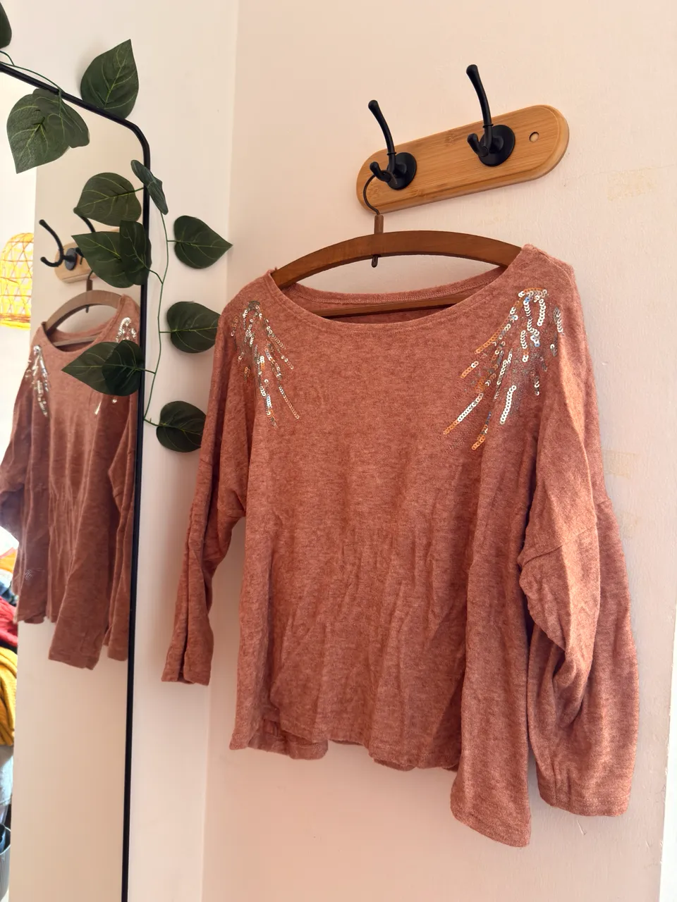 Remera A ≠ - imagen 1