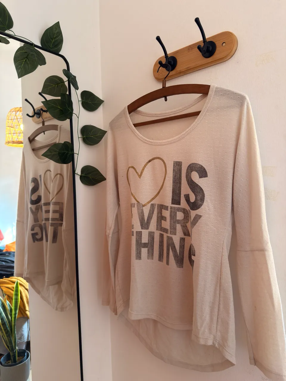 Remera A ≠ - imagen 1