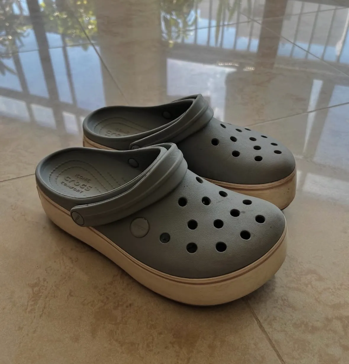 Crocs · Talle AR 36