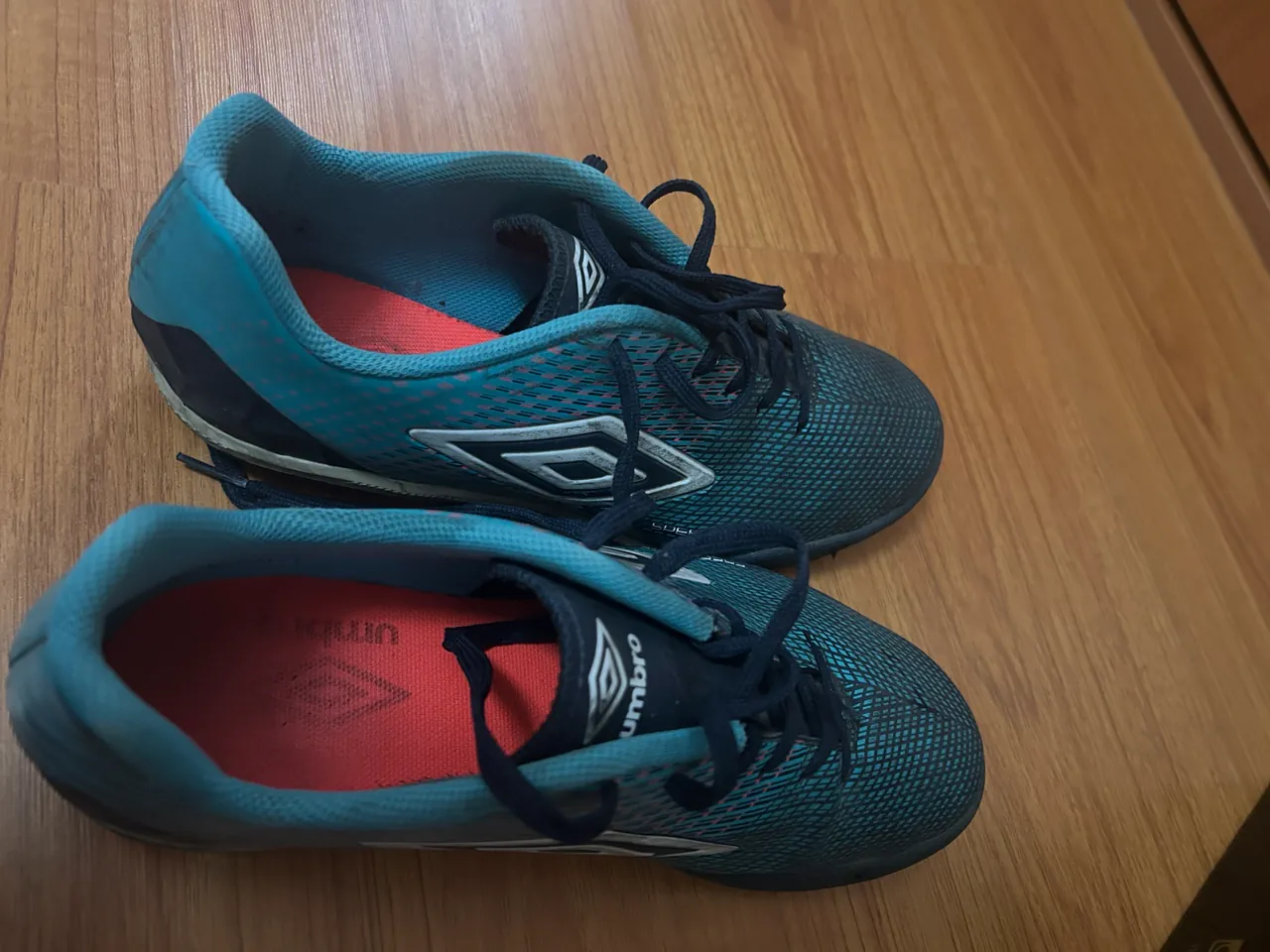 Umbro · Talle AR 41