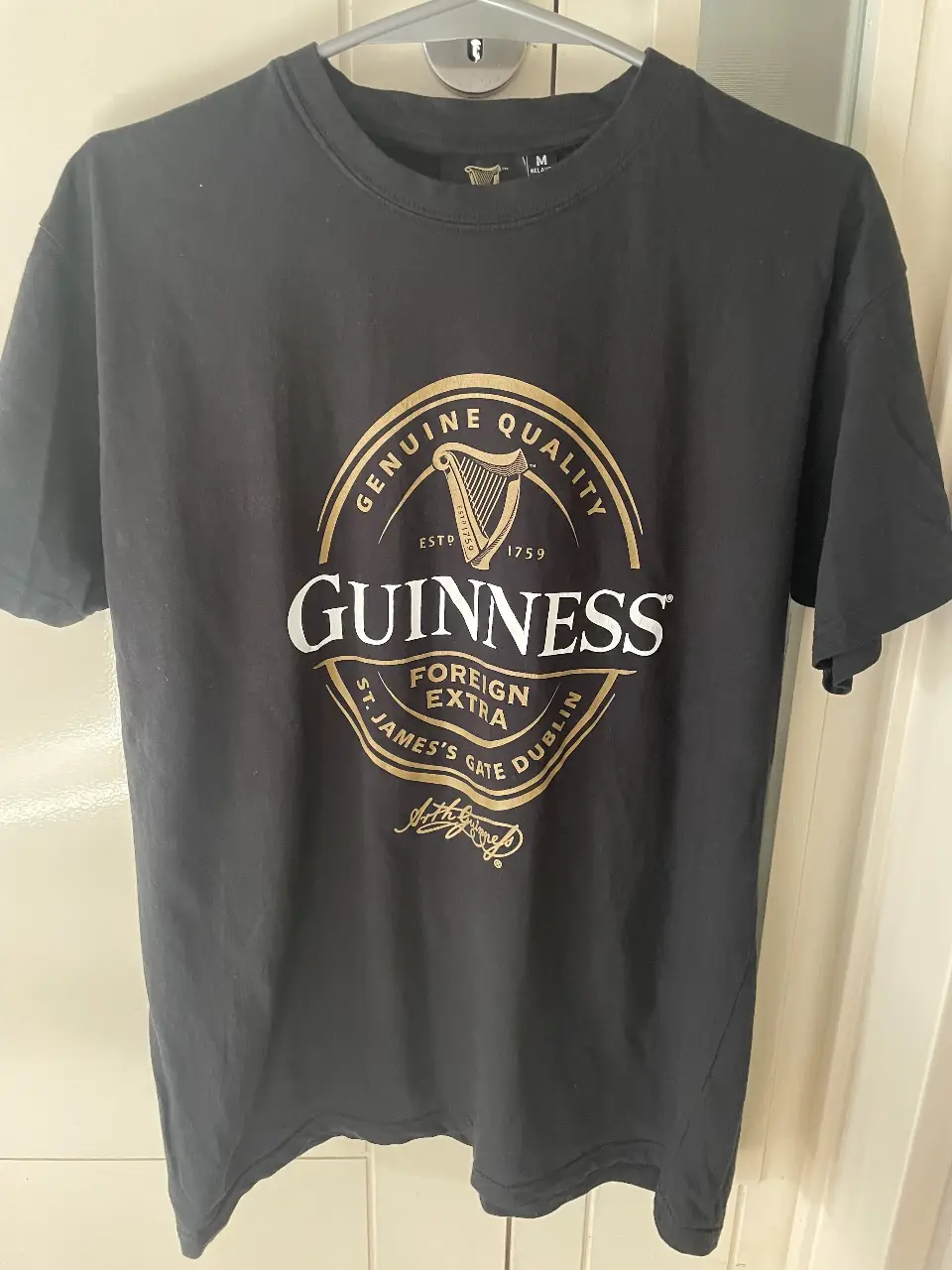 Remera Guinness · Talle M