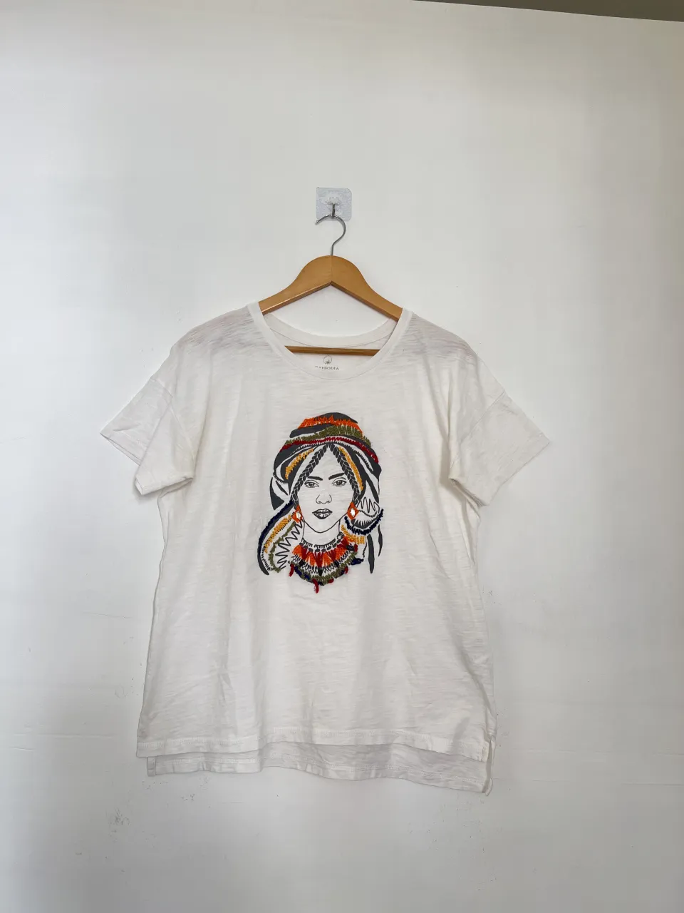 Remera Rapsodia · Talle L