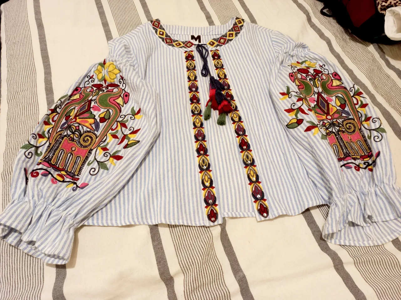 Camisa Otra · Talle M