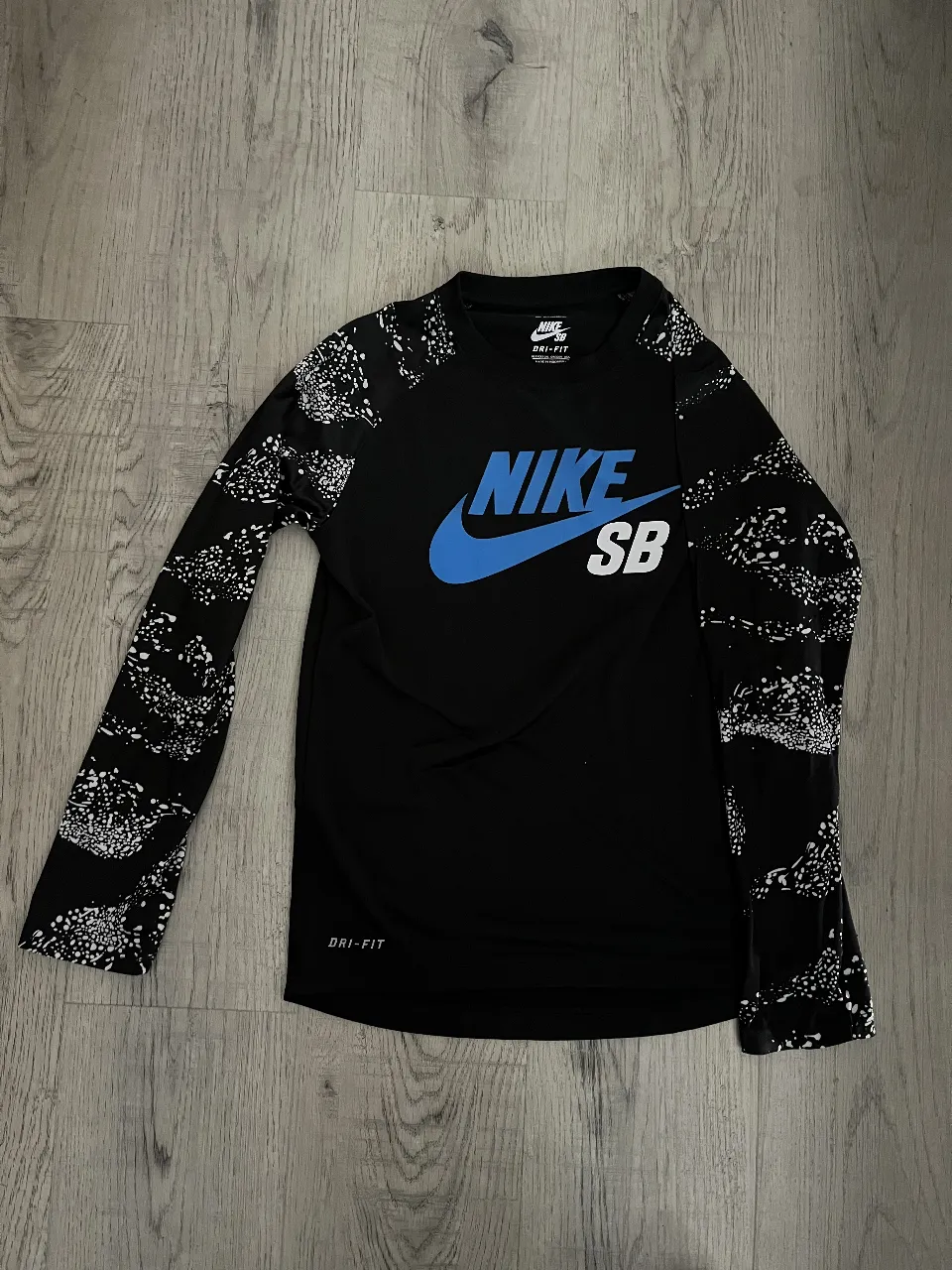 Ropa deportiva Nike · Talle L