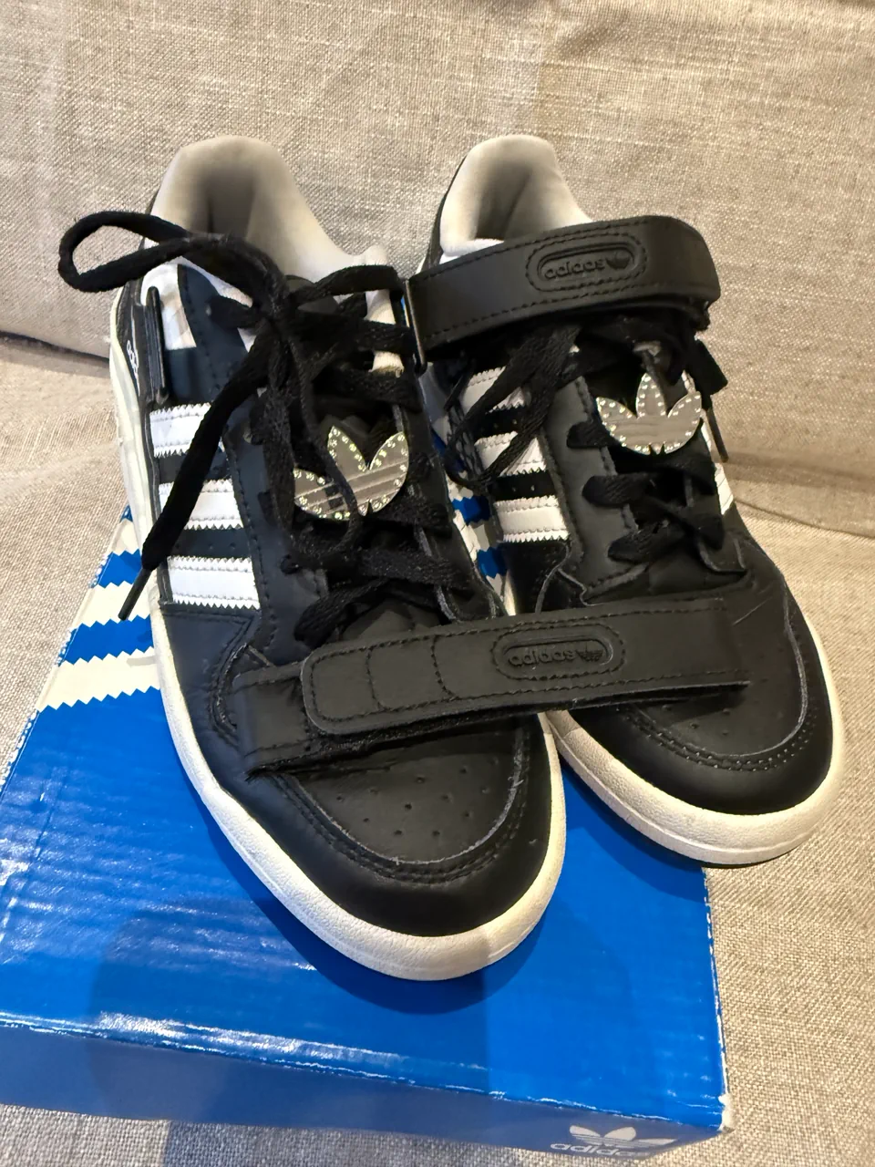 Zapatillas adidas - imagen 1