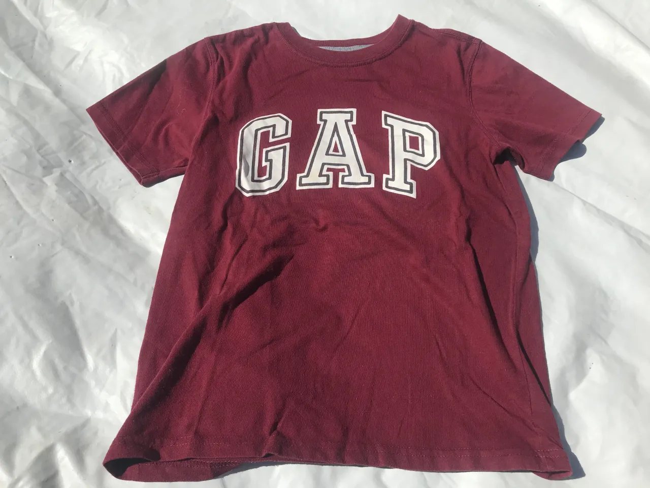 Remera GAP · Talle 9 años / 134 cm