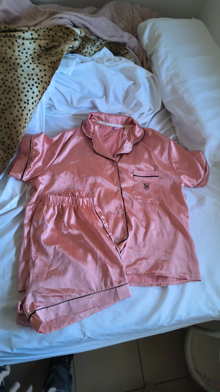 Pijama Victoria's Secret - imagen 1