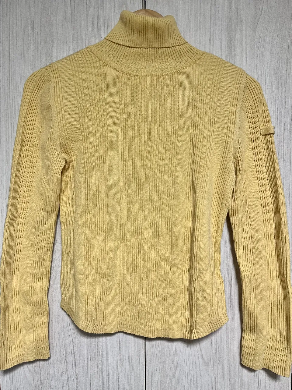 Polera Tommy Hilfiger · Talle M
