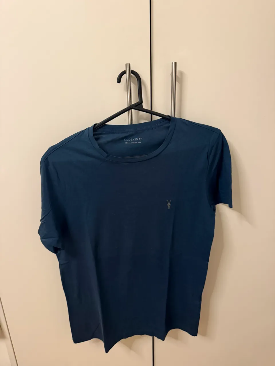 Remera AllSaints · Talle S