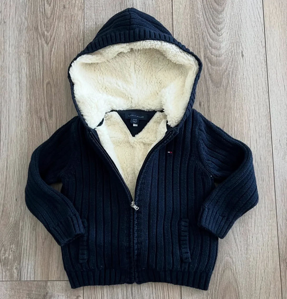 Buzo Tommy Hilfiger · Talle 24–36 meses / 92 cm