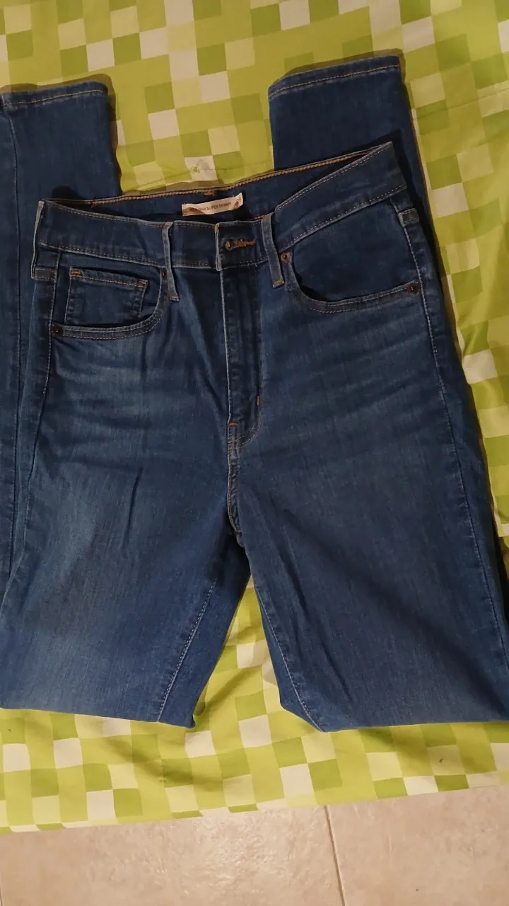 Levi's · Talle US 28
