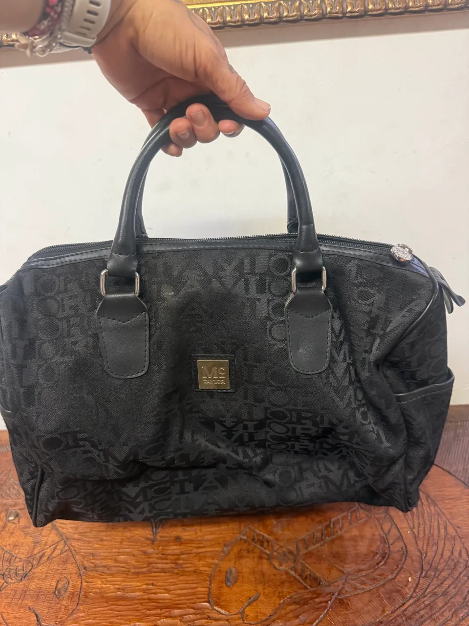 Cartera Mc taylor