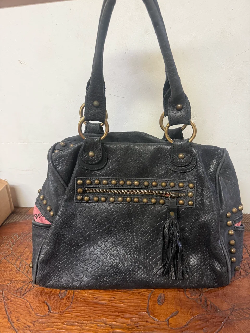 Cartera Besha